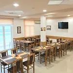 Ami - M Szálloda 3*