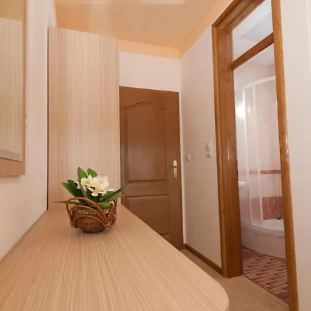 Hotel Ami - M 3*