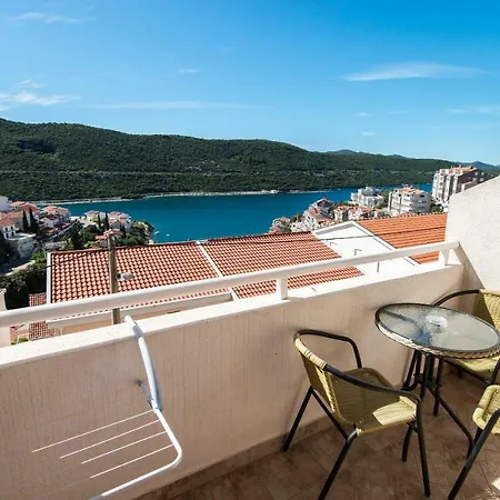 Ami - M 3* Neum