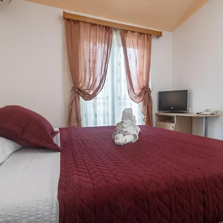 Hotel Ami - M Neum