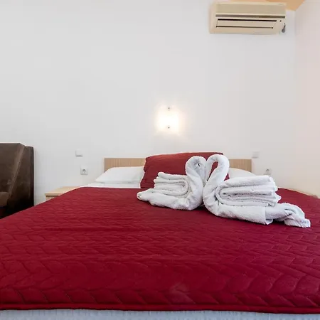 Hotel Ami - M 3*